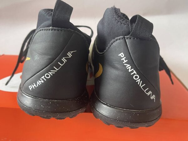 Giày Đá Banh 2hand Hiệu Nike