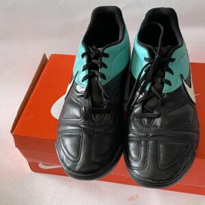 Giày Đá Banh 2hand Hiệu Nike