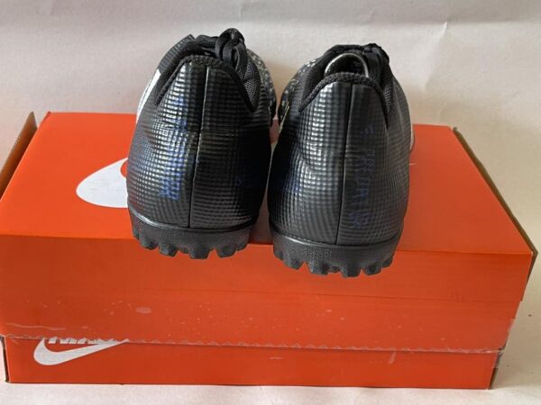 Giày Đá Banh 2hand Hiệu Adidas