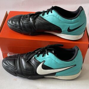 Giày Đá Banh 2hand Hiệu Nike