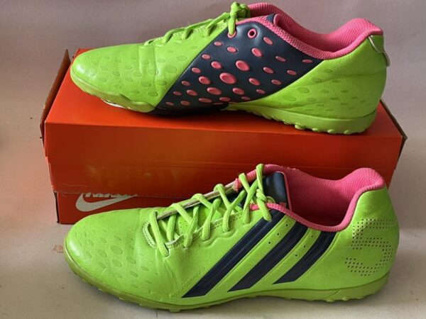 Giày Đá Banh 2hand Hiệu Adidas