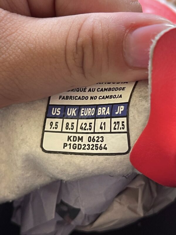 Giày Đá Banh 2hand Hiệu Mizuno