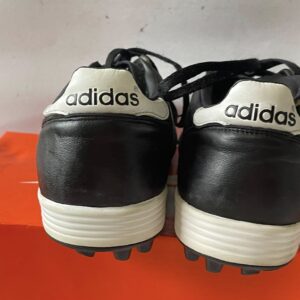 Giày Đá Banh 2hand Hiệu Adidas
