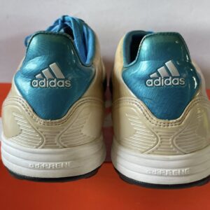 Giày Đá Banh 2hand Hiệu Adidas