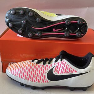 Giày Đá Banh 2hand Hiệu Nike