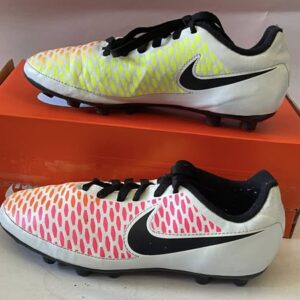 Giày Đá Banh 2hand Hiệu Nike