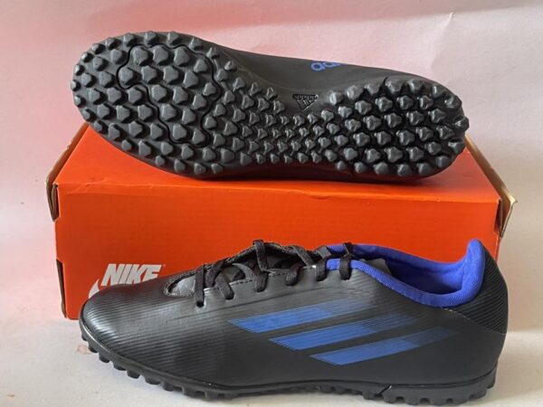 Giày Đá Banh 2hand Hiệu Adidas
