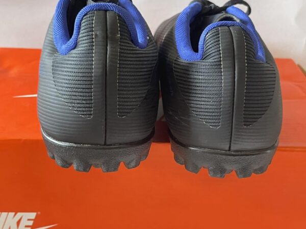 Giày Đá Banh 2hand Hiệu Adidas