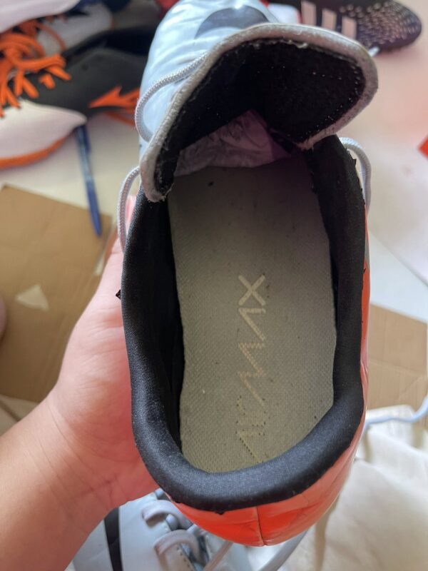 Giày Đá Banh 2hand Hiệu Nike