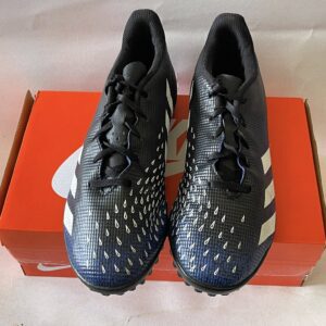 Giày Đá Banh 2hand Hiệu Adidas