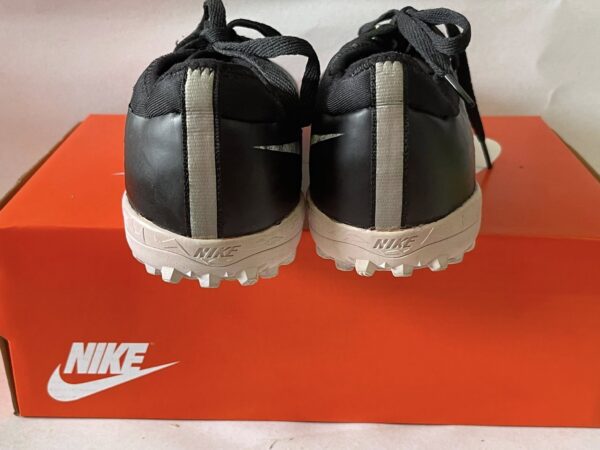Giày Đá Banh 2hand Hiệu Nike