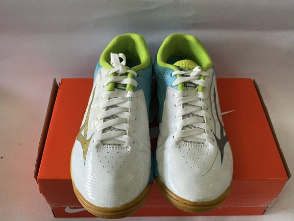 Giày Đá Banh 2hand Hiệu Mizuno