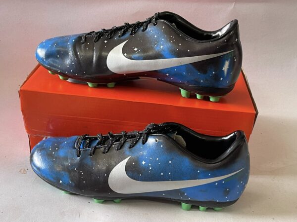 Giày Đá Banh 2hand Hiệu Nike
