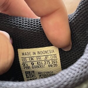 Giày Đá Banh 2hand Hiệu Adidas