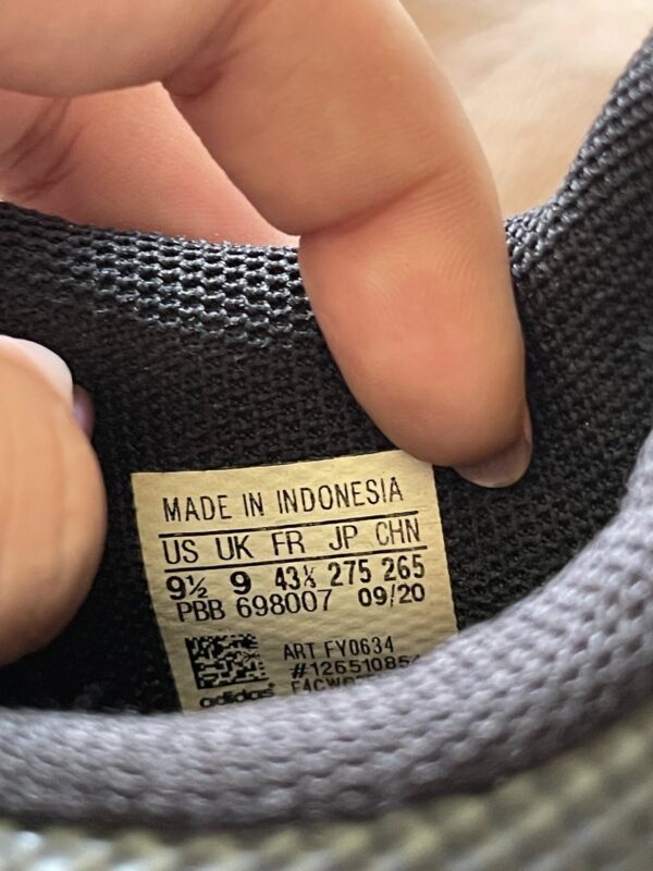 Giày Đá Banh 2hand Hiệu Adidas