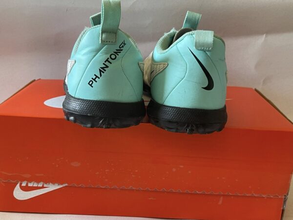 Giày Đá Banh 2hand Hiệu Nike