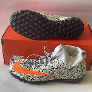 Giày Đá Banh 2hand Hiệu Nike