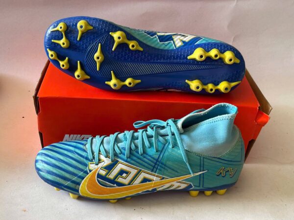 Giày Đá Banh 2hand Hiệu Nike