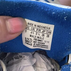 Giày Đá Banh 2hand Hiệu Adidas