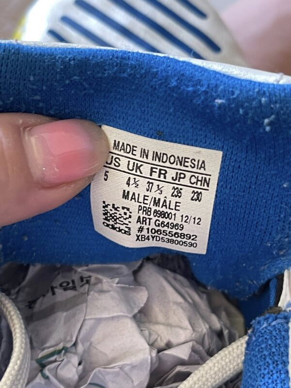 Giày Đá Banh 2hand Hiệu Adidas