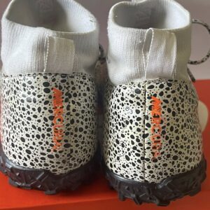 Giày Đá Banh 2hand Hiệu Nike