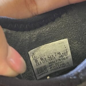 Giày Đá Banh 2hand Hiệu Adidas