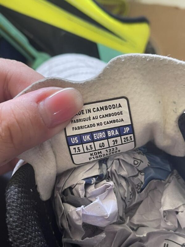 Giày Đá Banh 2hand Hiệu Mizuno