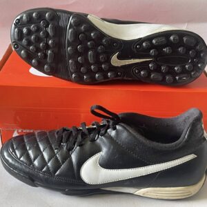 Giày Đá Banh 2hand Hiệu Nike