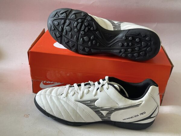 Giày Đá Banh 2hand Hiệu Mizuno