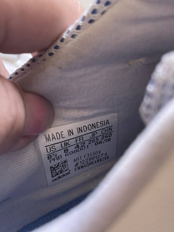 Giày Đá Banh 2hand Hiệu Adidas