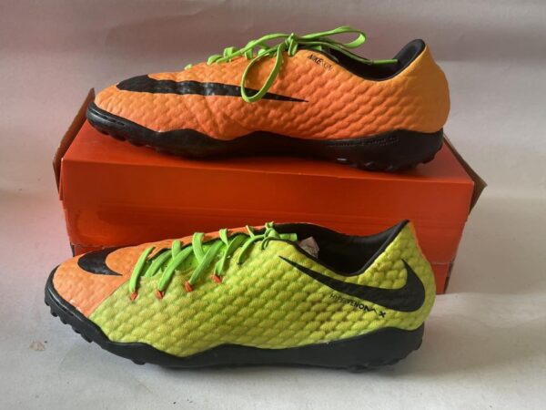 Giày Đá Banh 2hand Hiệu Nike