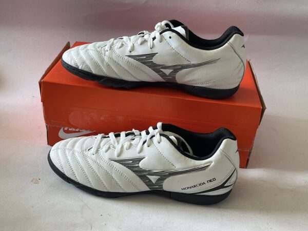 Giày Đá Banh 2hand Hiệu Mizuno