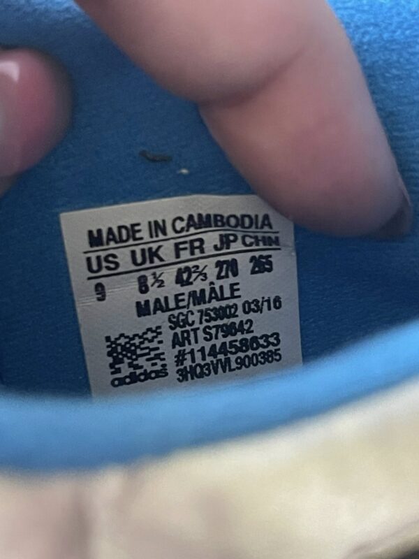 Giày Đá Banh 2hand Hiệu Adidas