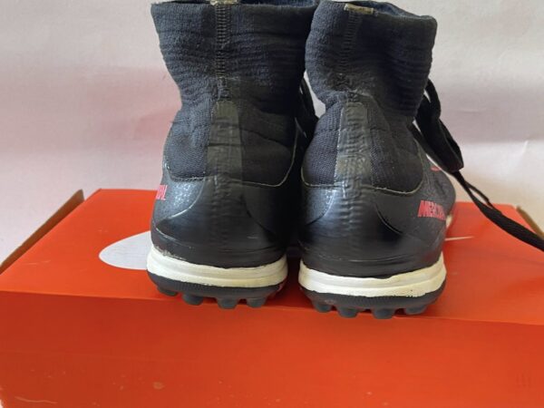 Giày Đá Banh 2hand Hiệu Nike