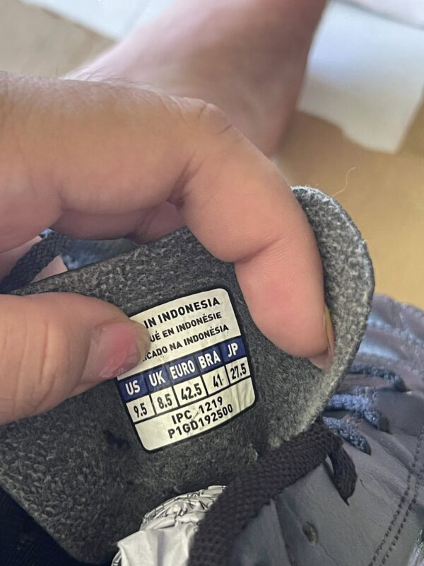 Giày Đá Banh 2hand Hiệu Mizuno