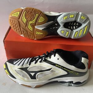 Giày Đá Banh 2hand Hiệu Mizuno