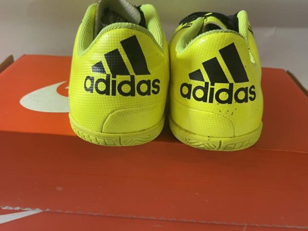 Giày Đá Banh 2hand Hiệu Adidas