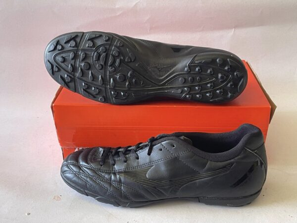 Giày Đá Banh 2hand Hiệu Mizuno