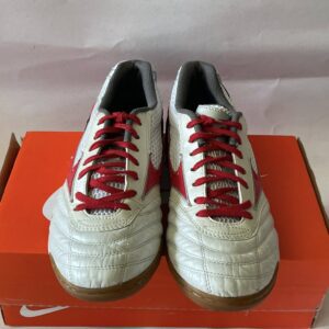 Giày Đá Banh 2hand Hiệu Mizuno