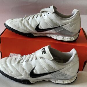 Giày Đá Banh 2hand Hiệu Nike