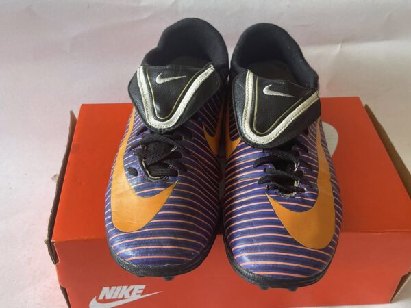 Giày Đá Banh 2hand Hiệu Nike