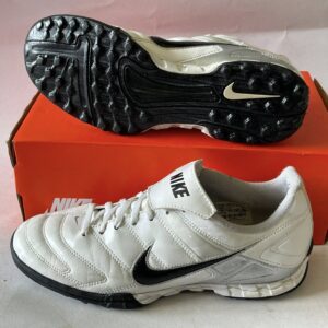 Giày Đá Banh 2hand Hiệu Nike