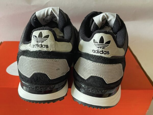 Giày Thể Thao 2hand Hiệu Adidas