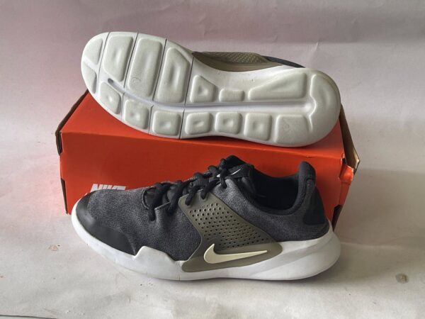 Giày Thể Thao 2hand Hiệu Nike