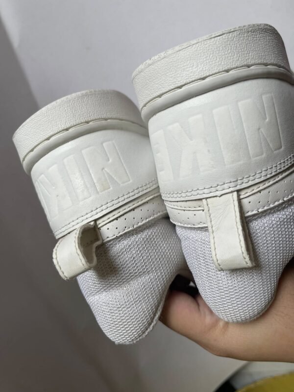 Giày Thể Thao 2hand Hiệu Nike