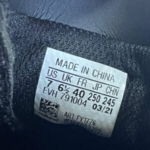 Giày Thể Thao 2hand Hiệu Adidas