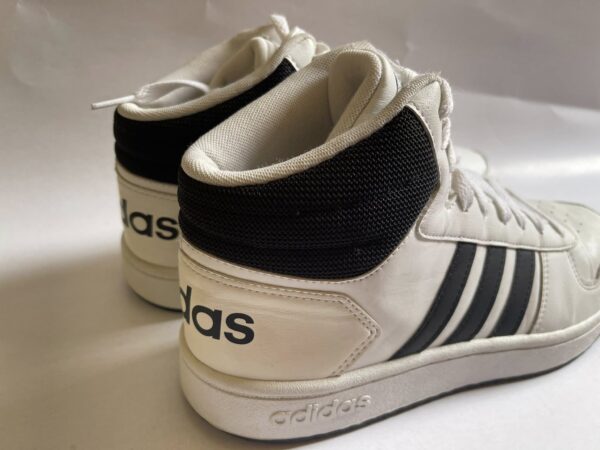Giày Thể Thao 2hand Hiệu Adidas