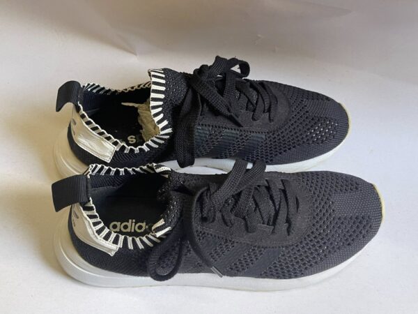 Giày Thể Thao 2hand Hiệu Adidas