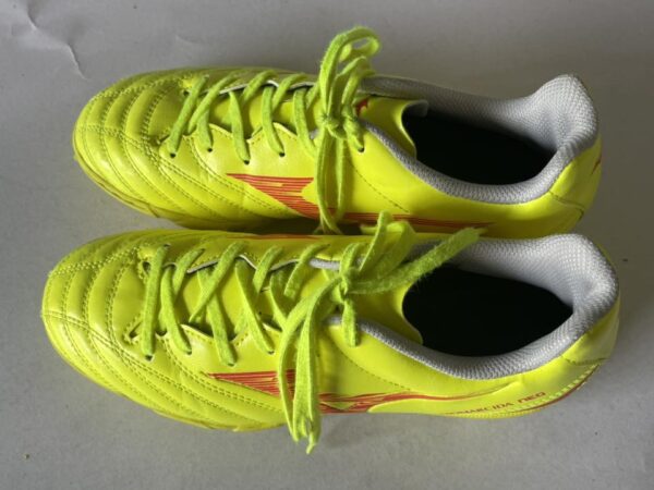 Giày 2hand Đá Banh Hiệu Mizuno