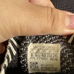 Giày Thể Thao 2hand Hiệu Adidas